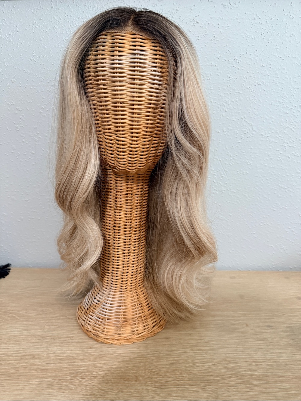 1A Blonde Lace Front Women’s Wig - Natural Blonde